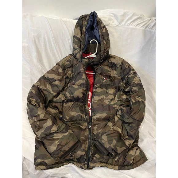 Tommy Hilfiger Camo Puffer Jacket - Picture 1 of 5